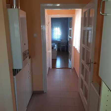 Lusti Apartman Διαμέρισμα