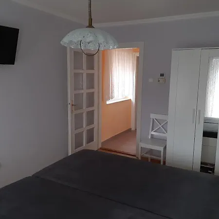 Lusti Apartman